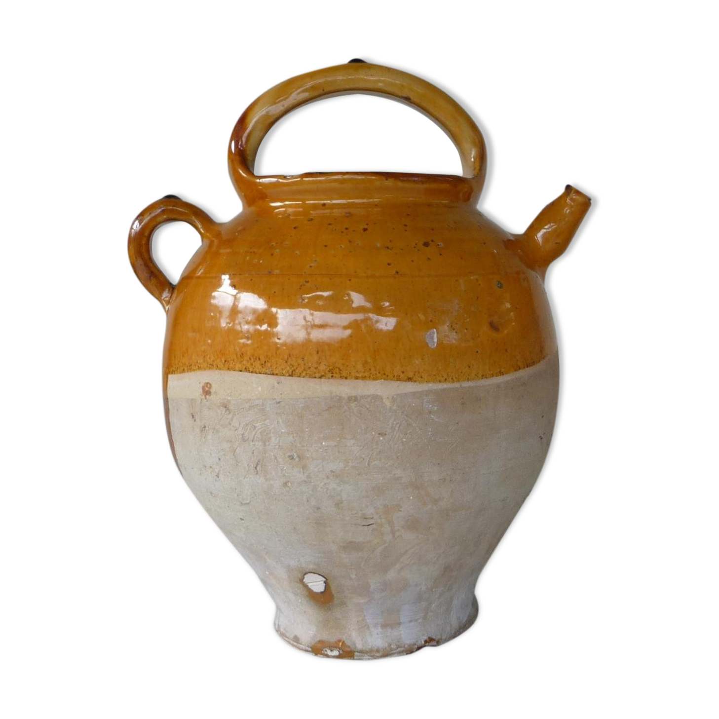 Poterie ancienne, cruche à eau