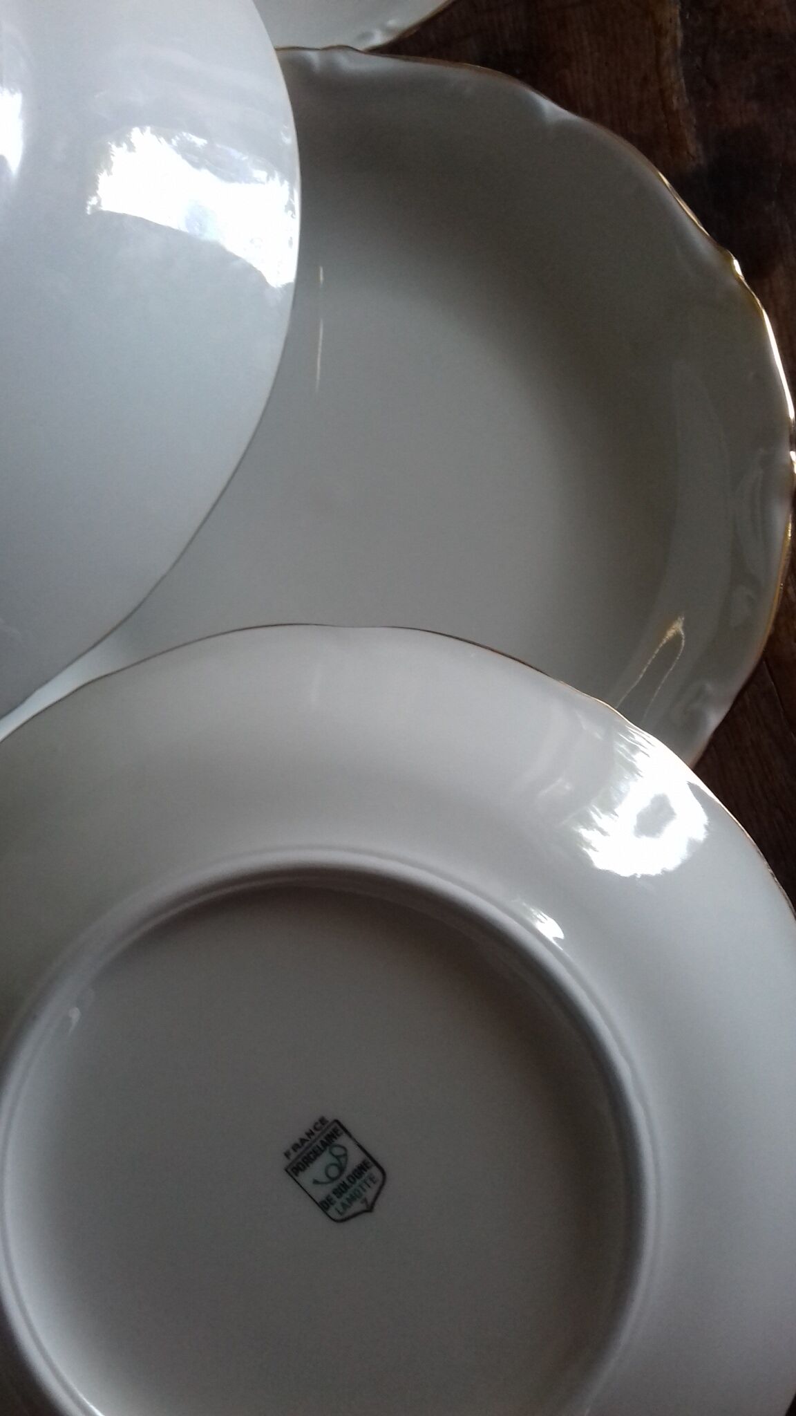 Lot 6 assiettes creuses avec plat rond porcelaine blanche dorure Sologne Lamotte