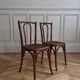 Chaises de style bistrot parisien
