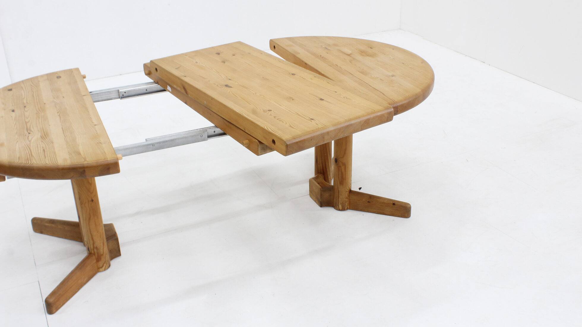 Set vintage dining table and dining chairs pine wood papercord