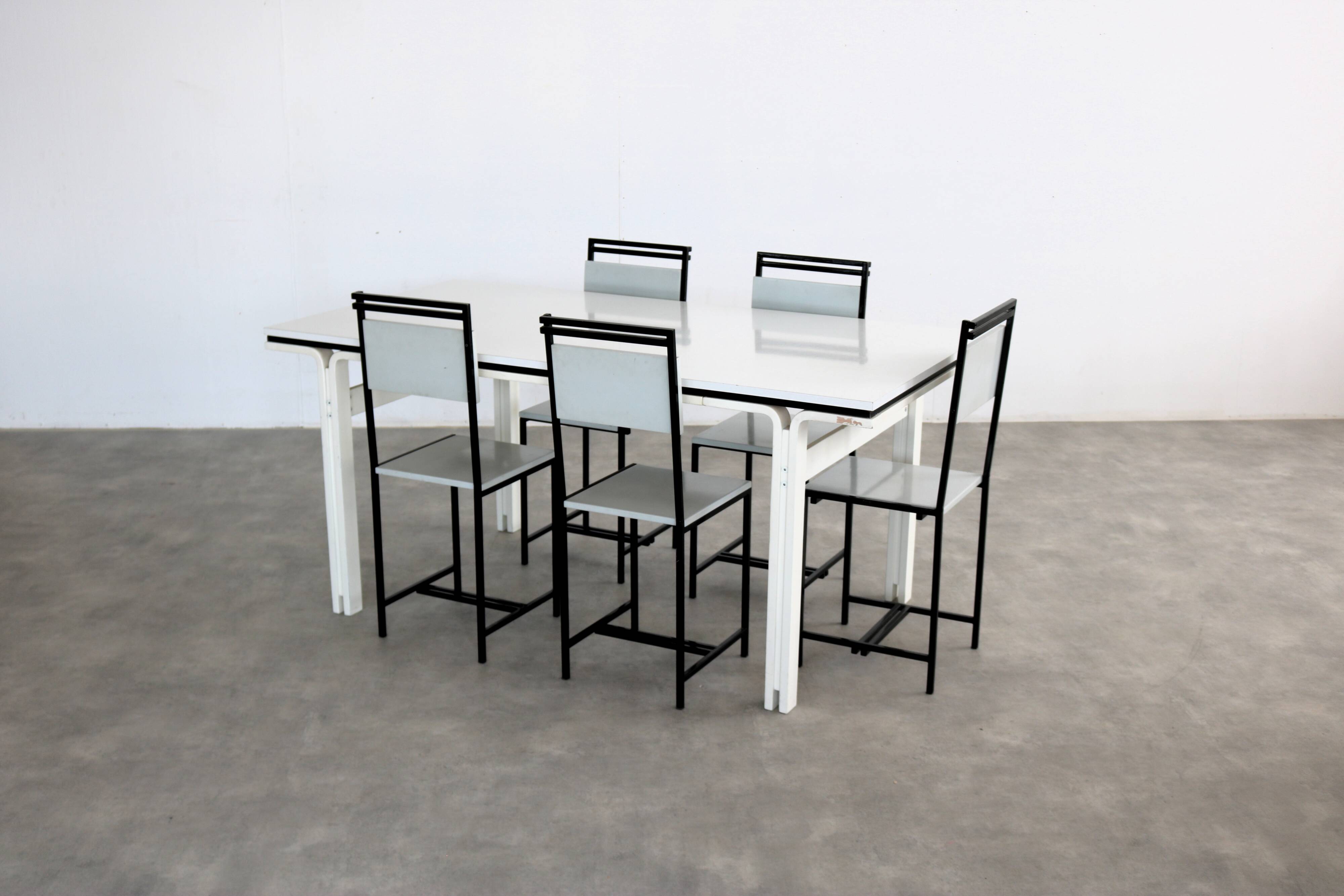 vintage dining table | table | 70s | Pastoe