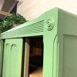 Parisian wardrobe with sliding doors