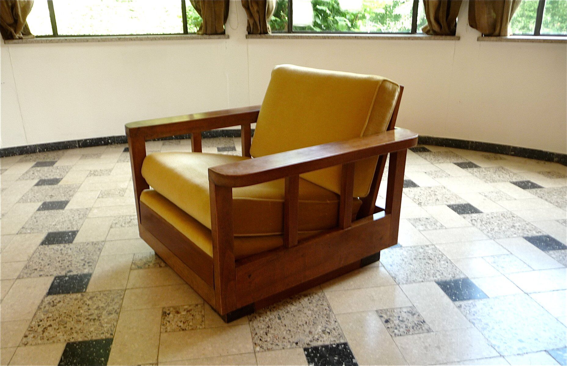 Antique Art Deco cubic-shaped armchairs in walnut and velvet, Germany, 1920s, set of 2