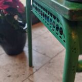 Bureau d'écolier des années 1960 sur peinture verte d'origine