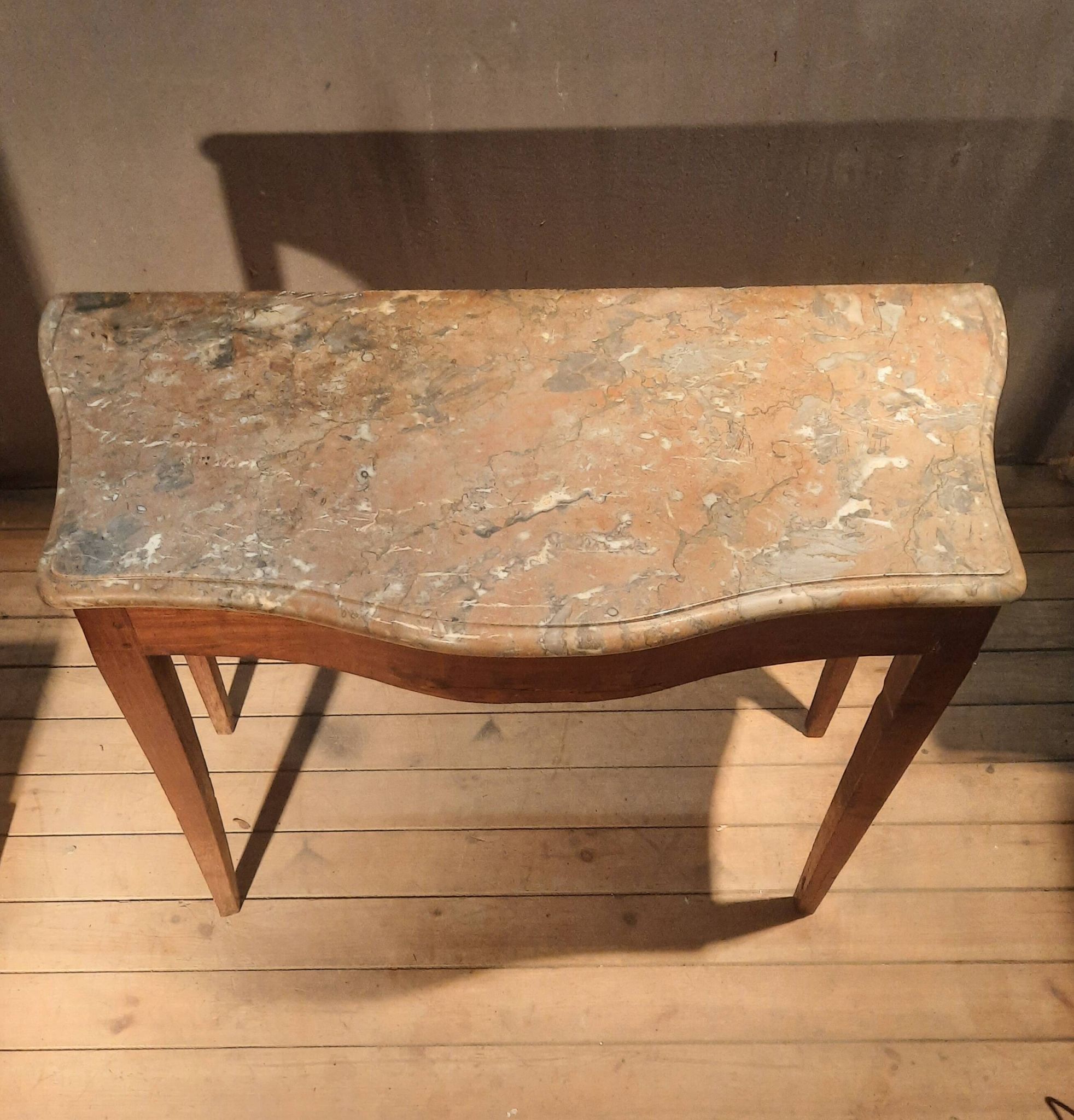 Console en bois brut du dix-huitième sciecle
