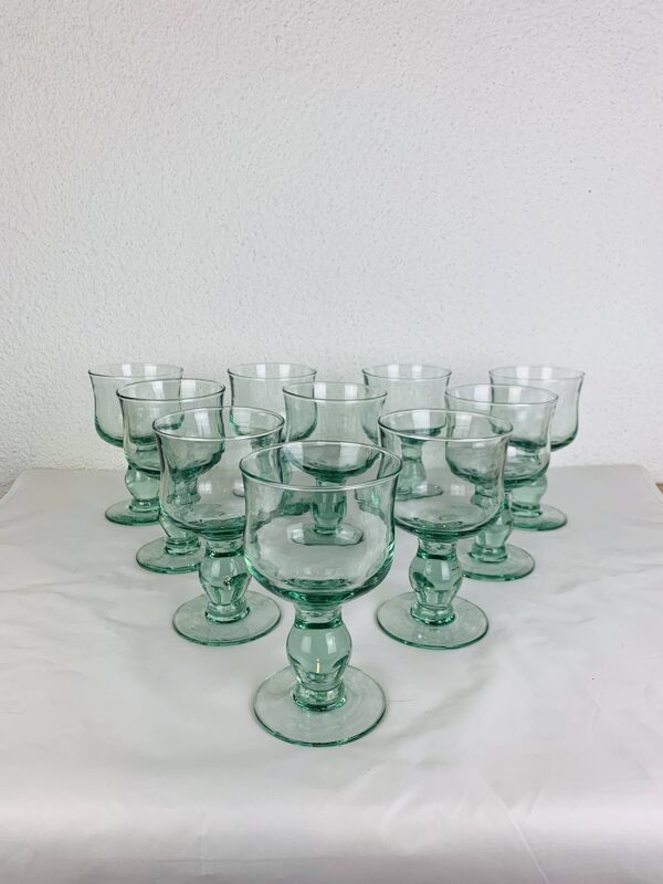 10 verres à pieds vintage fait main