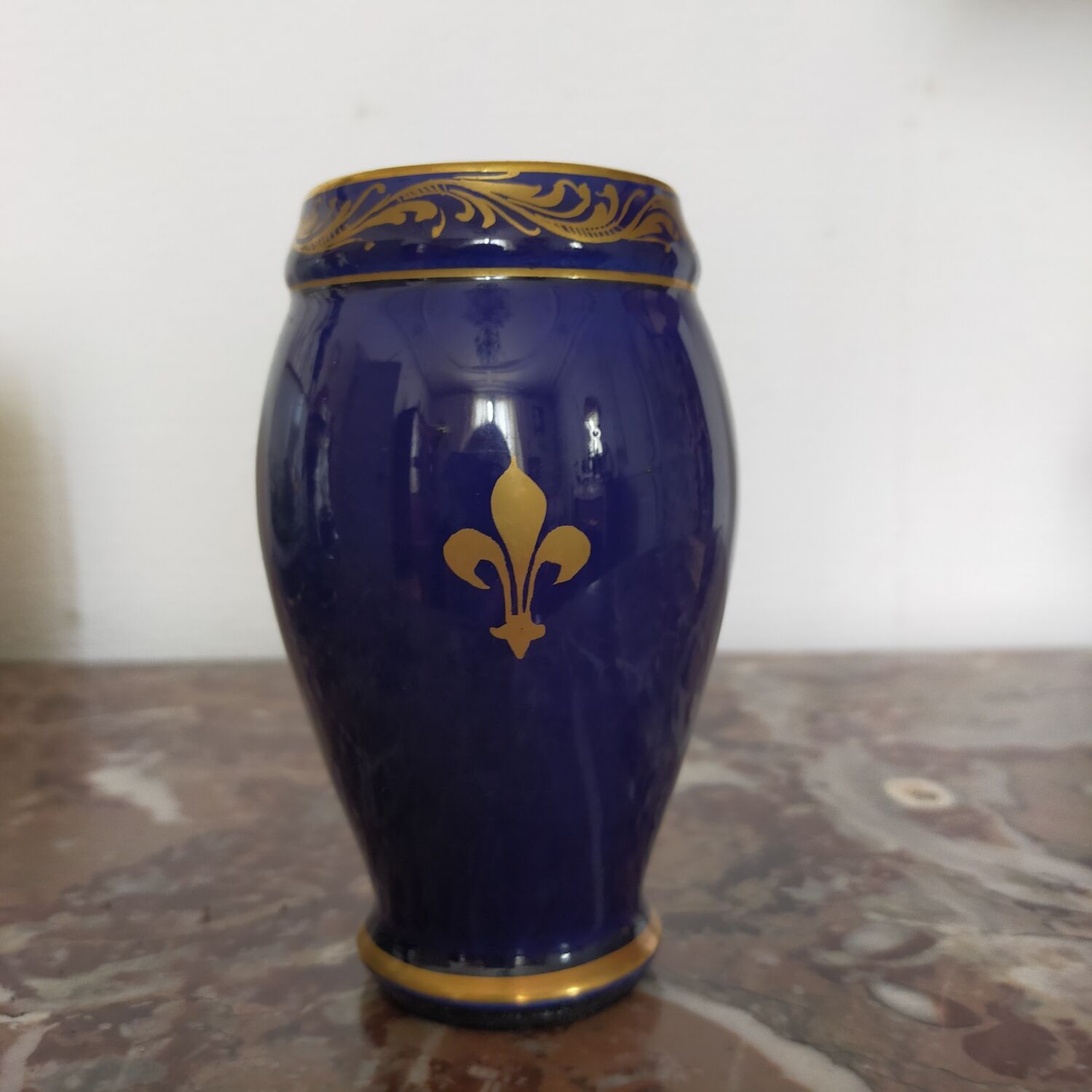 Bleu de Tours earthenware vase