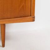 Buffet haut de Henry W. Klein pour Bramin en teck (Danemark, années 1960).
