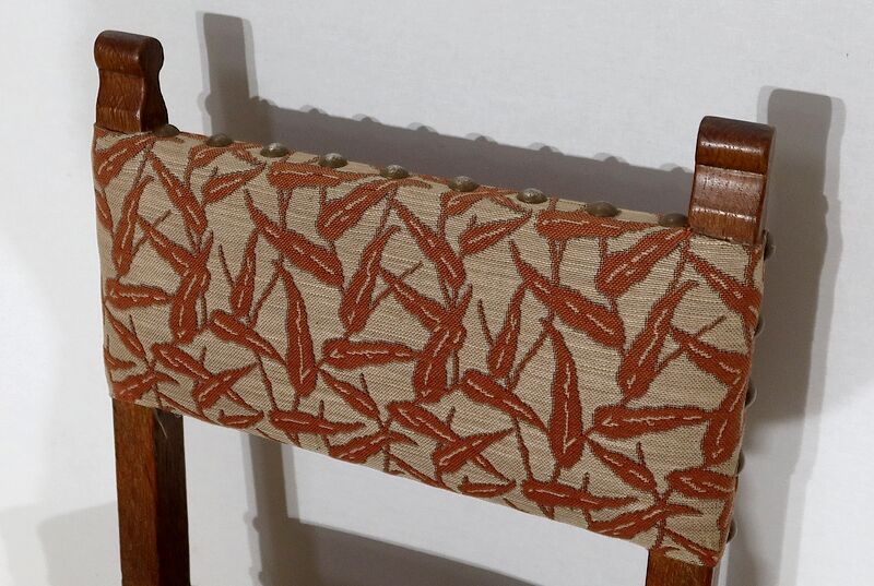 Suite of 4 oak chairs, monastic taste – early twentieth