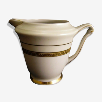 Pot à lait en porcelaine de Limoges UC blanc et or