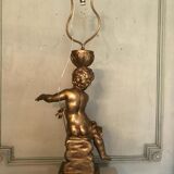 Deux enfants en bois sculpté doré, lampes de table