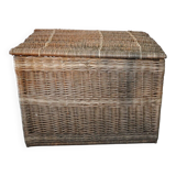 Large brown wicker basket with lid — vintage 1940s style, Czech Republic