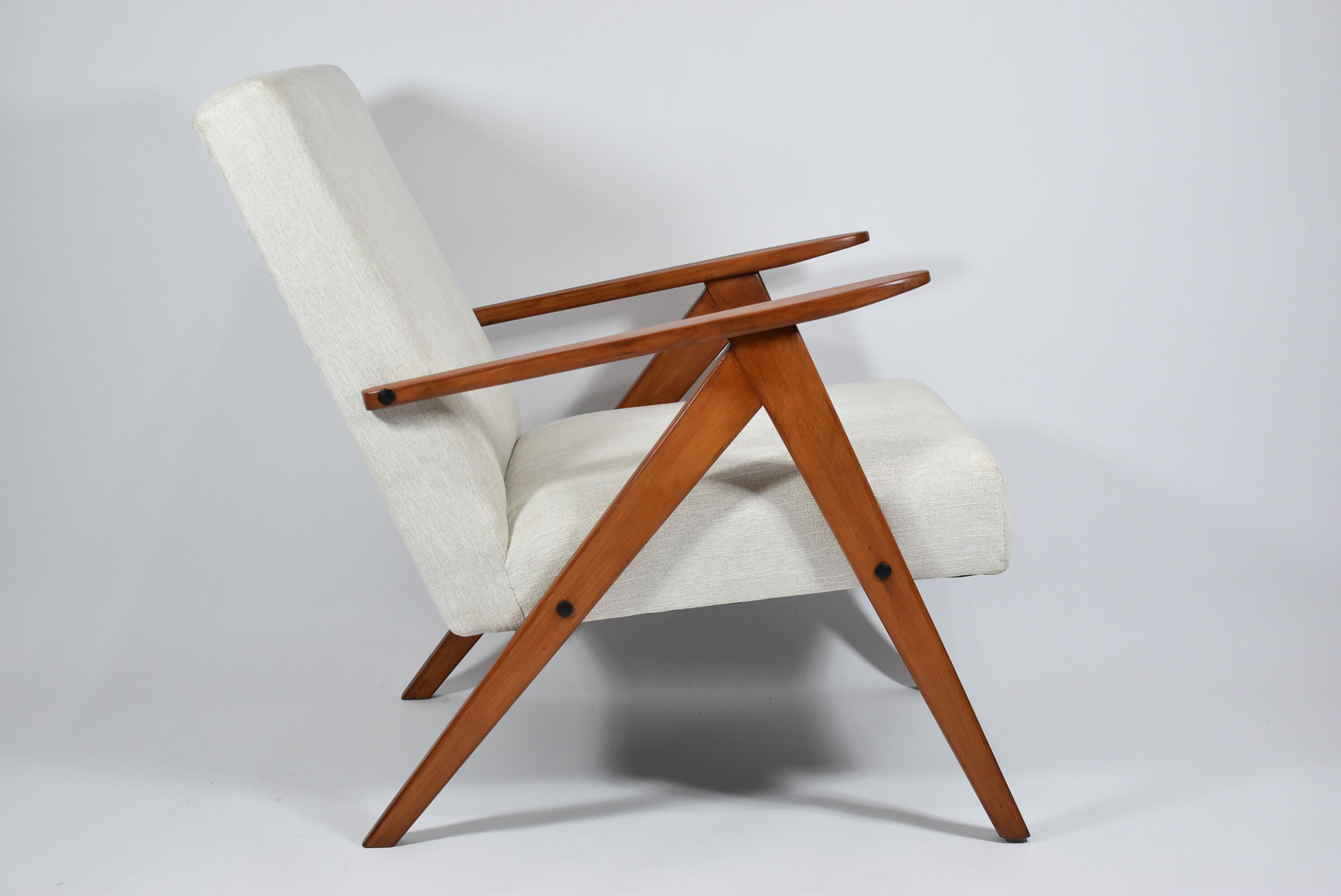 Fauteuil scandinave vintage, années 1960, tissu beige entièrement rénové