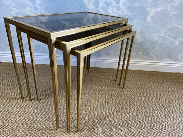 Ensemble de 3 tables gigognes en laiton, Hollywood Regency, Vereinigte Werkstätten, Allemagne, années 1960