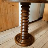 Art deco side table in chene