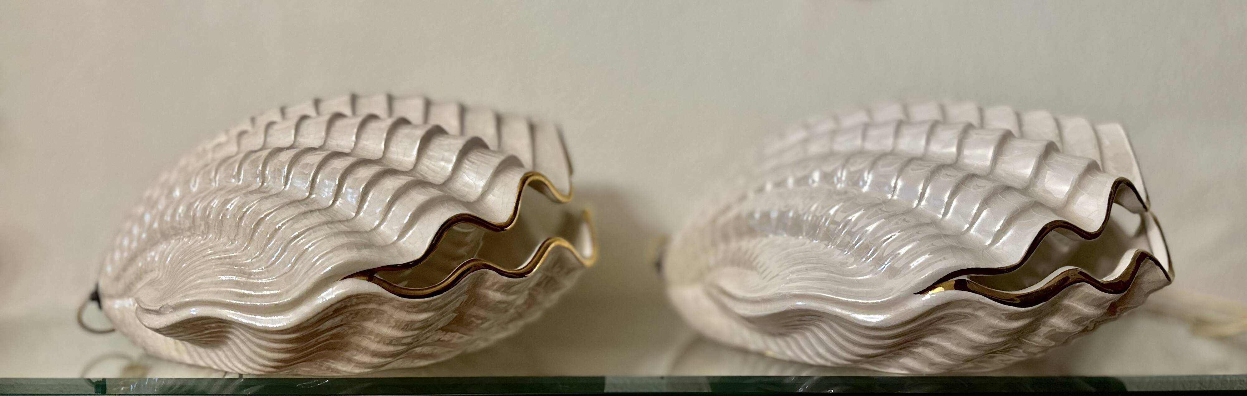 Paire de lampes en céramique nacrée en forme de coquillage, BON DÍA, années 60