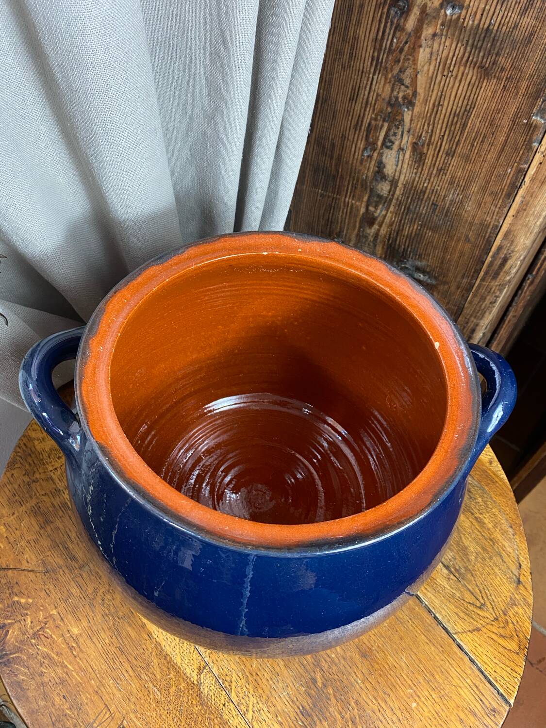 Casserole, enamelled refractory clay pot.
