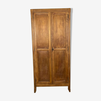 Armoire parisienne