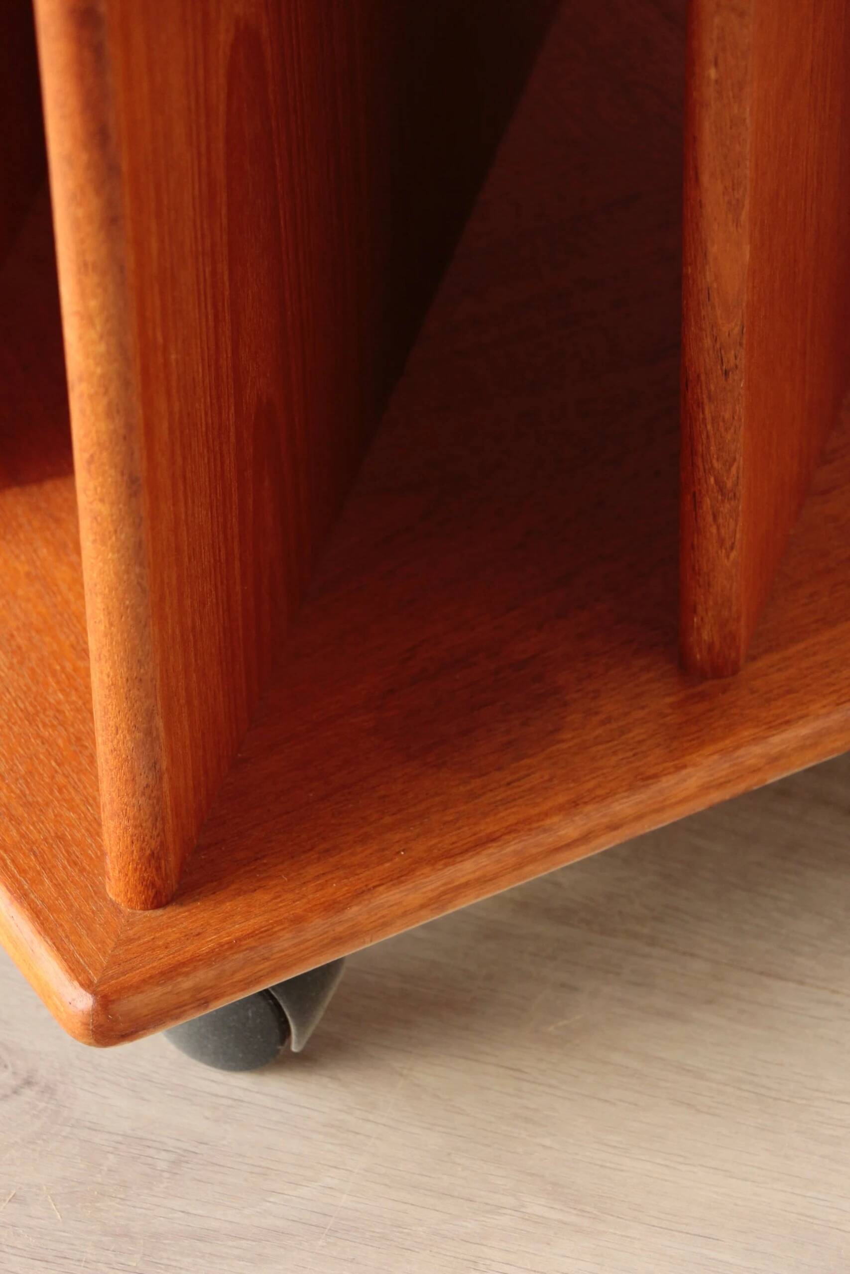 Vintage G Plan teak side table – magazine rack & wheels (1960s)