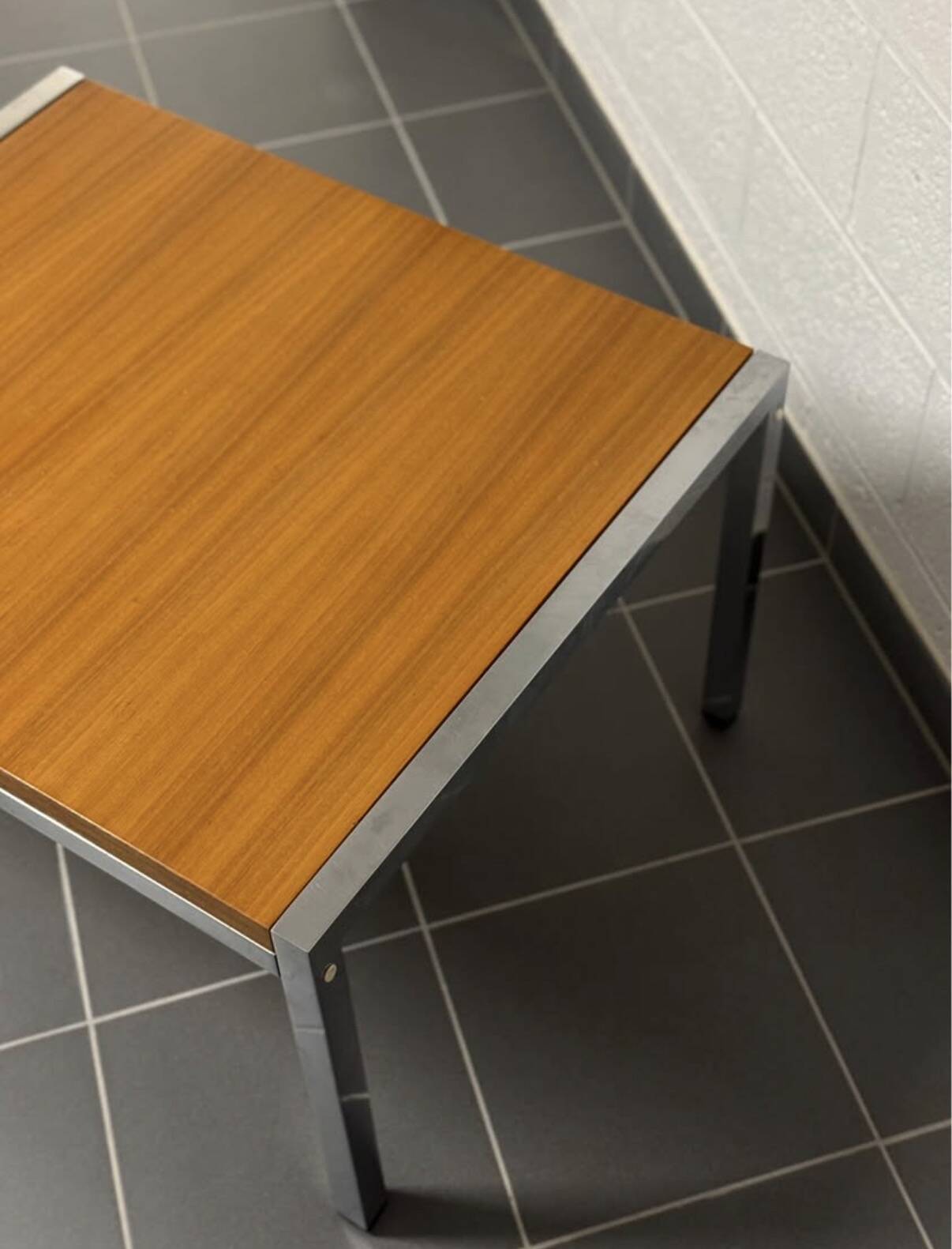 Vintage coffee table in the style of Florence Knoll - 1970s/1980s