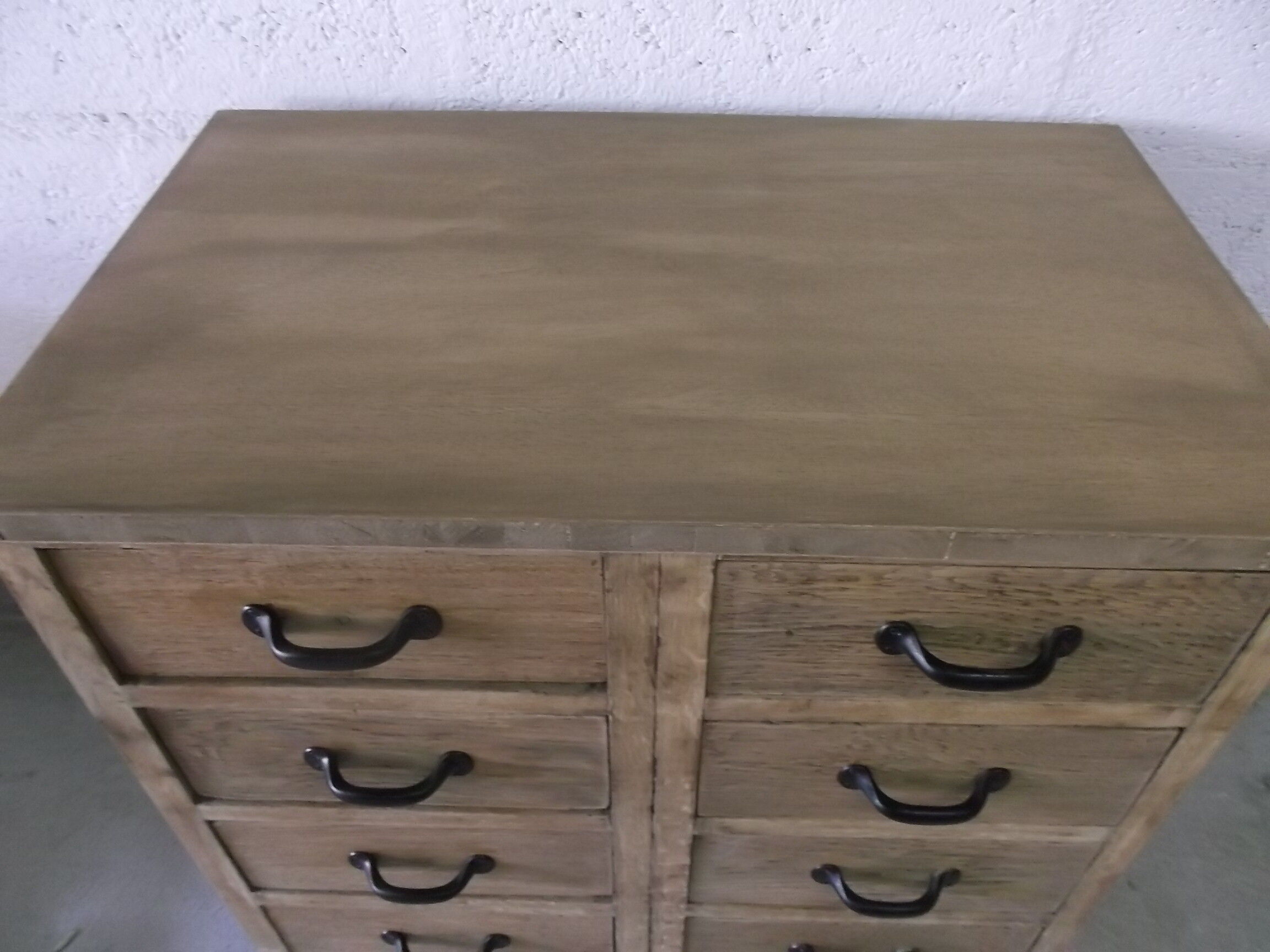 Ancient chest of drawers