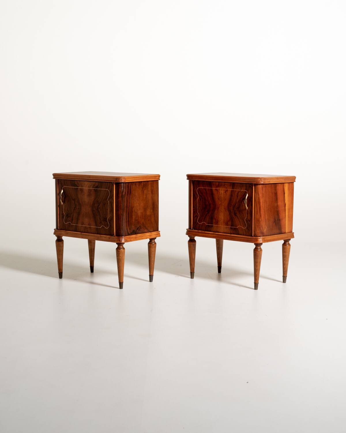 Pair of bedside tables attributable to Paolo Buffa for La PM Cantù