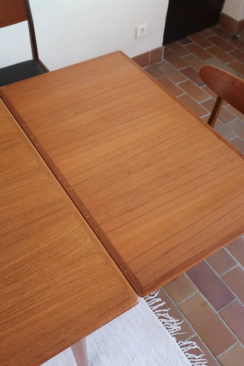 Table à manger scandinave extensible en teck années 60