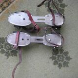 roller skates 1945 sports One Pair or 2 steel roller skates
