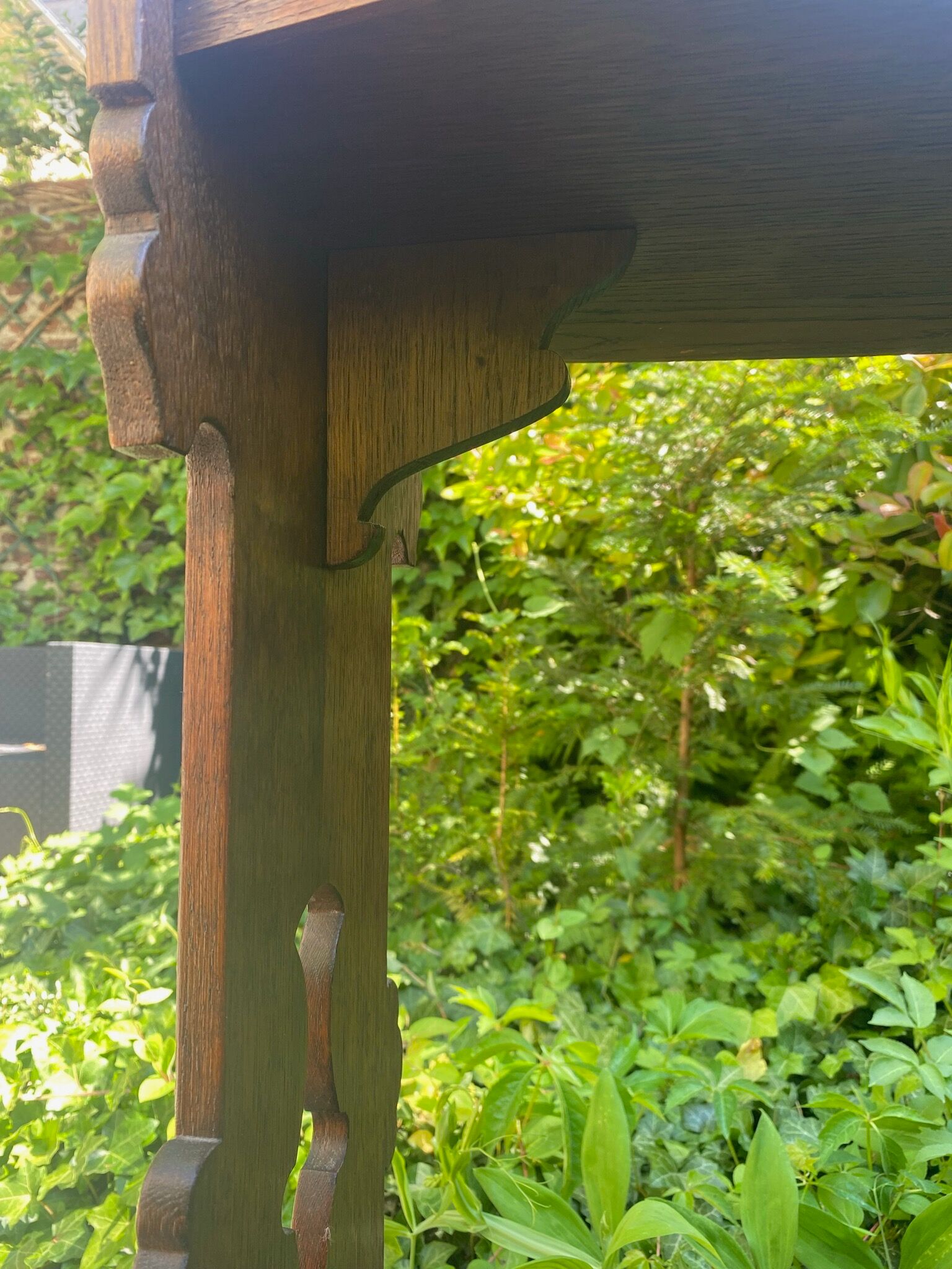 Etagère sur pied alsacienne