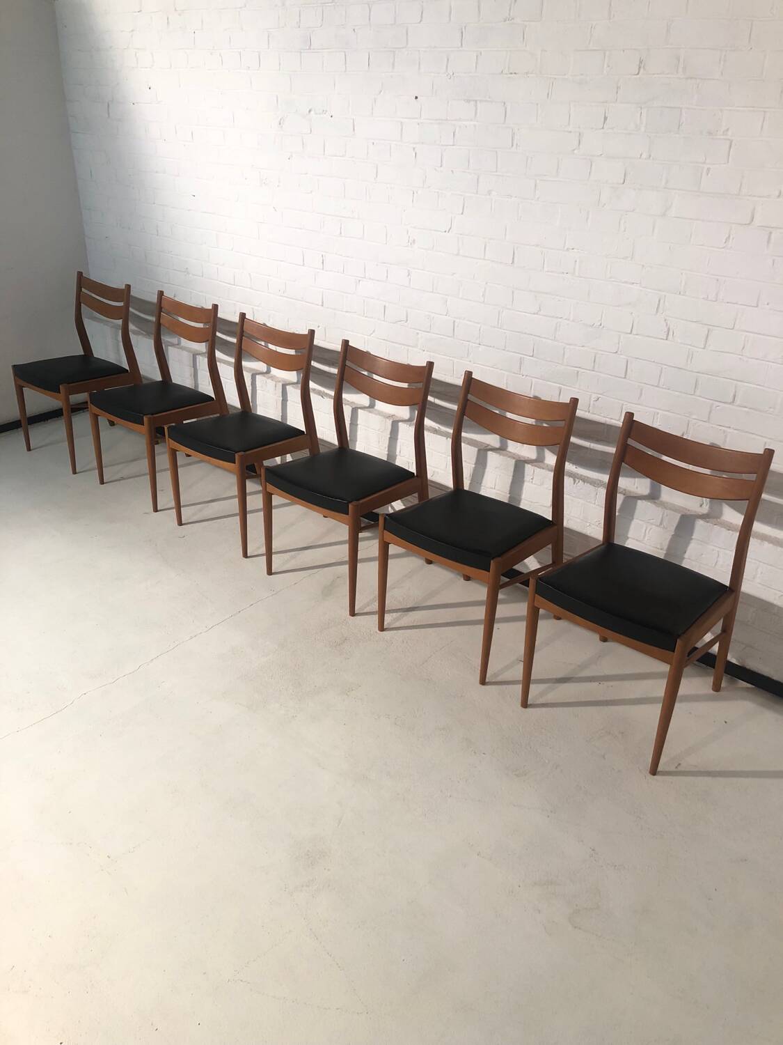 6 chaises vintage des années 60