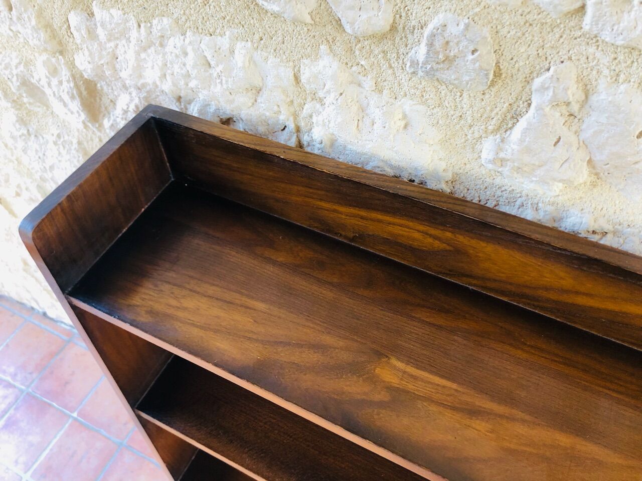 Vintage stand-pedding, Scandinavian style shelf by Herbert Gibbs, circa 60