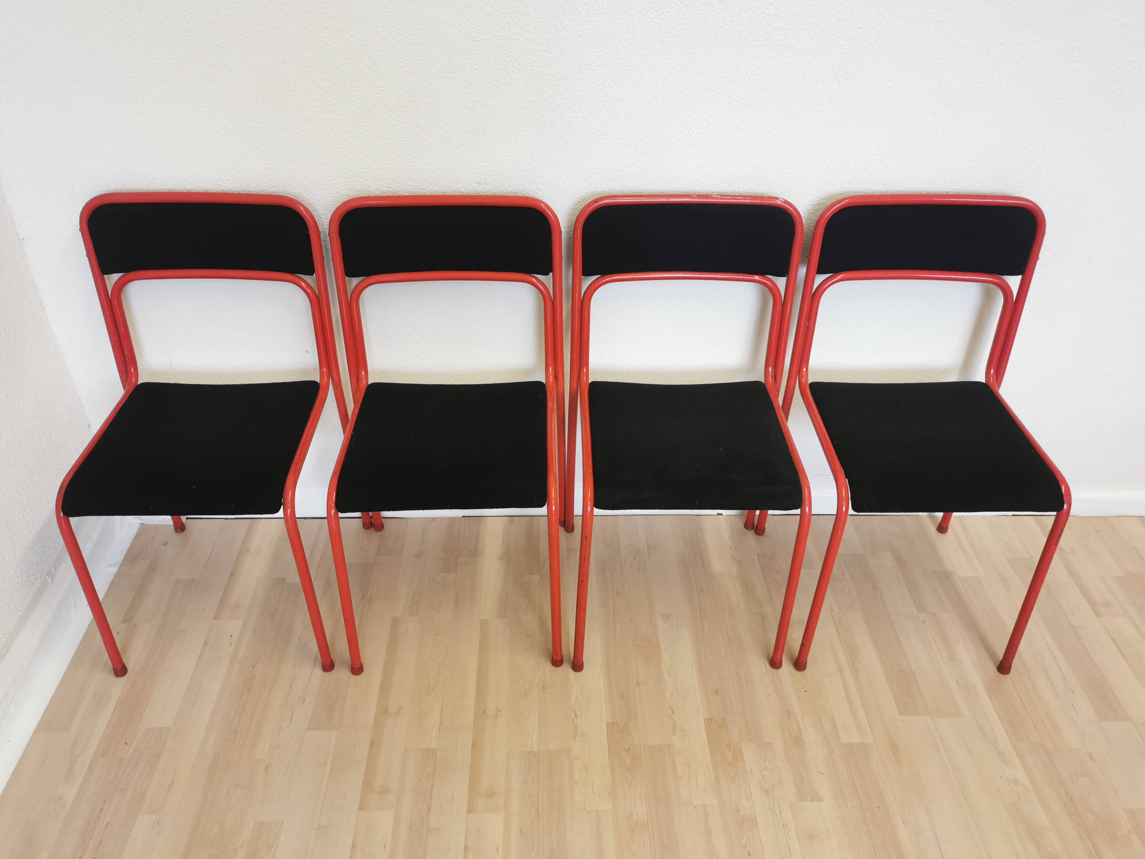 Set of 4 1970s Red & Black Metal Chair: Space Age Stackable Dining Chair