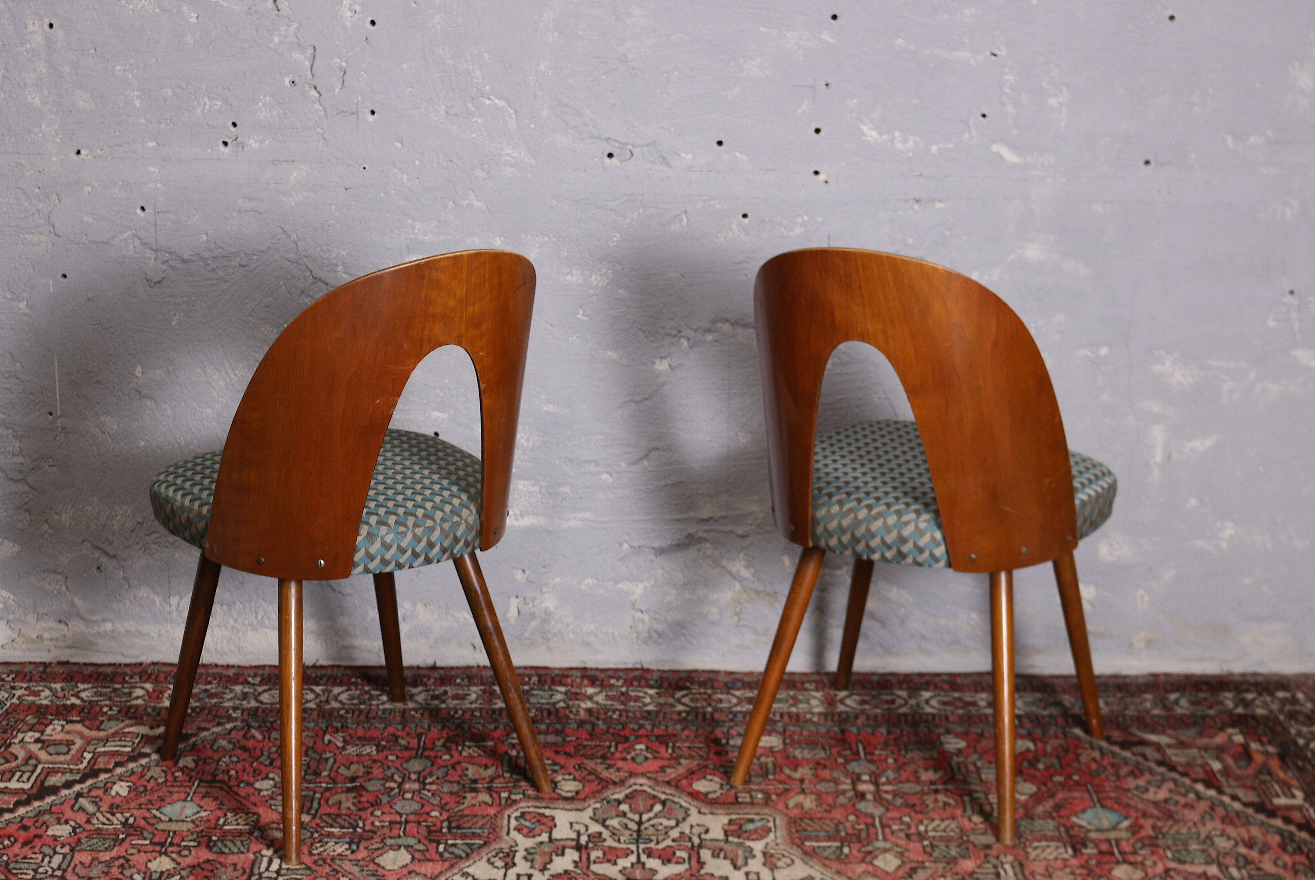 Lot de 4 chaises par Antonin Suman, 1960 Tchécoslovaquie