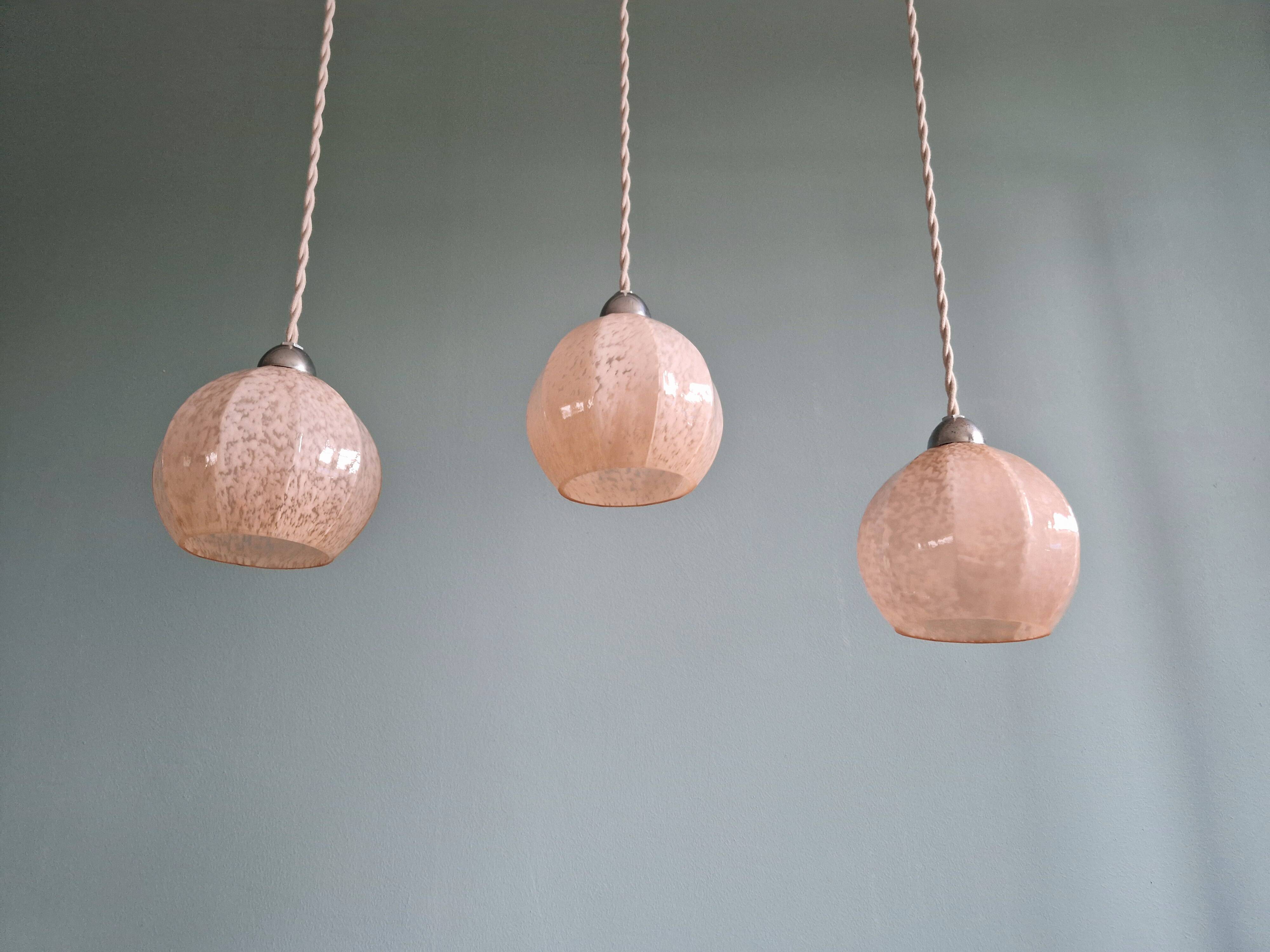 Art Deco pendant/lamp in pink speckled glass (2 available)