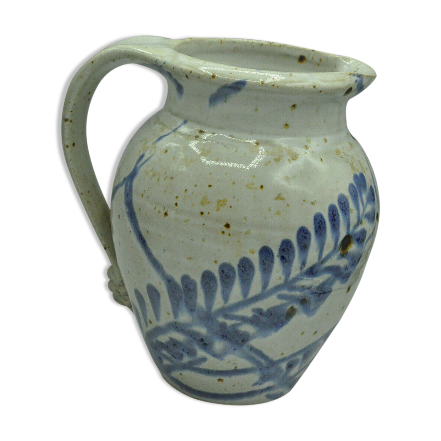 Signed reed pitcher to identify floral decoration vegetal collection deco art table