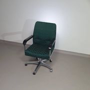 Office chair with armrests / turnable / not height adjustable