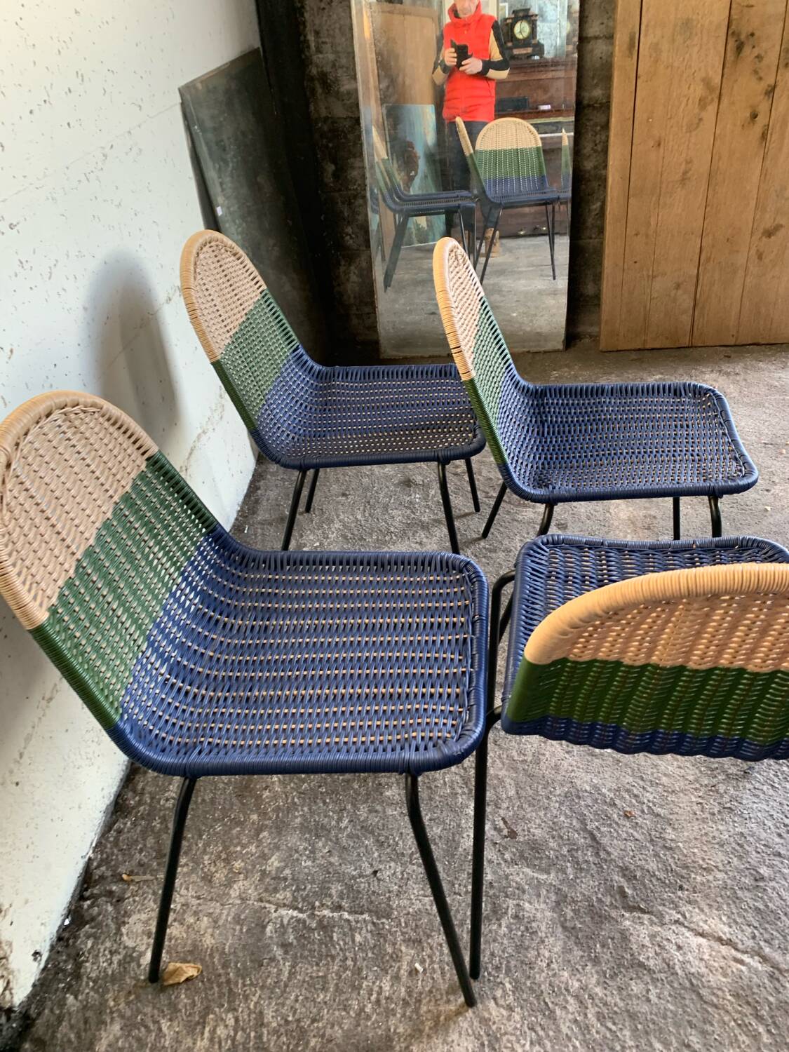 4 terrace chairs