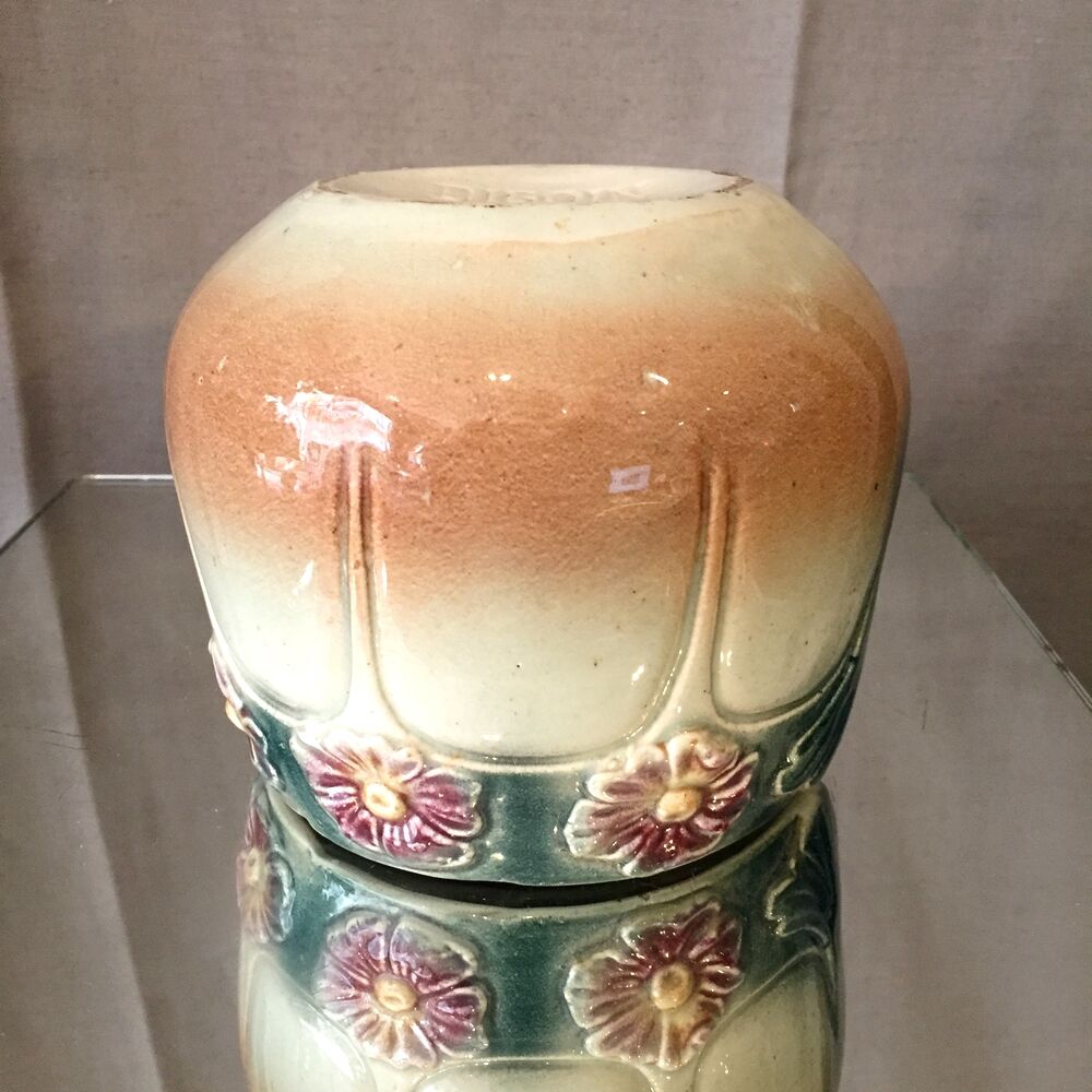 Tobacco pot or empty pocket in slip floral decoration digoin