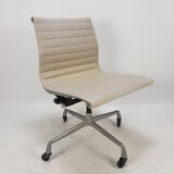Chair by Charles & Ray Eames for Herman Miller, 1960