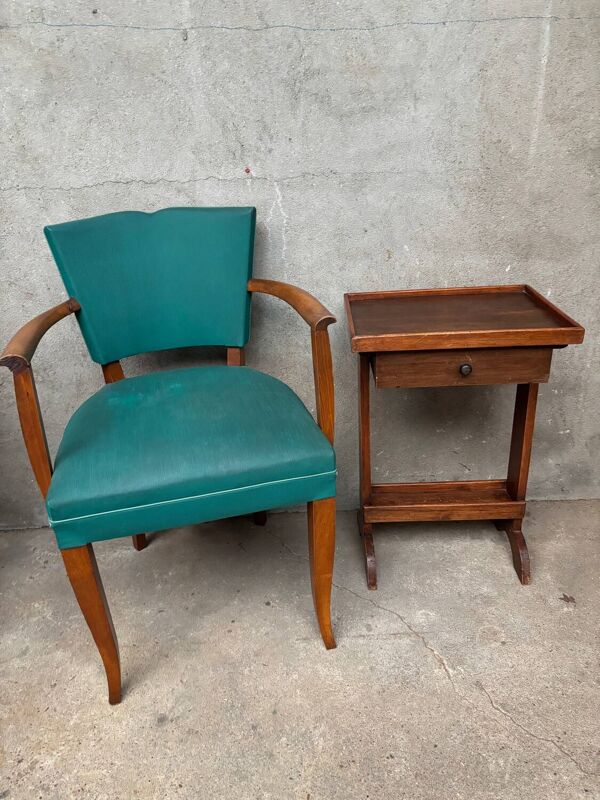 Guéridon vide poche ou table d’appoint en noyer