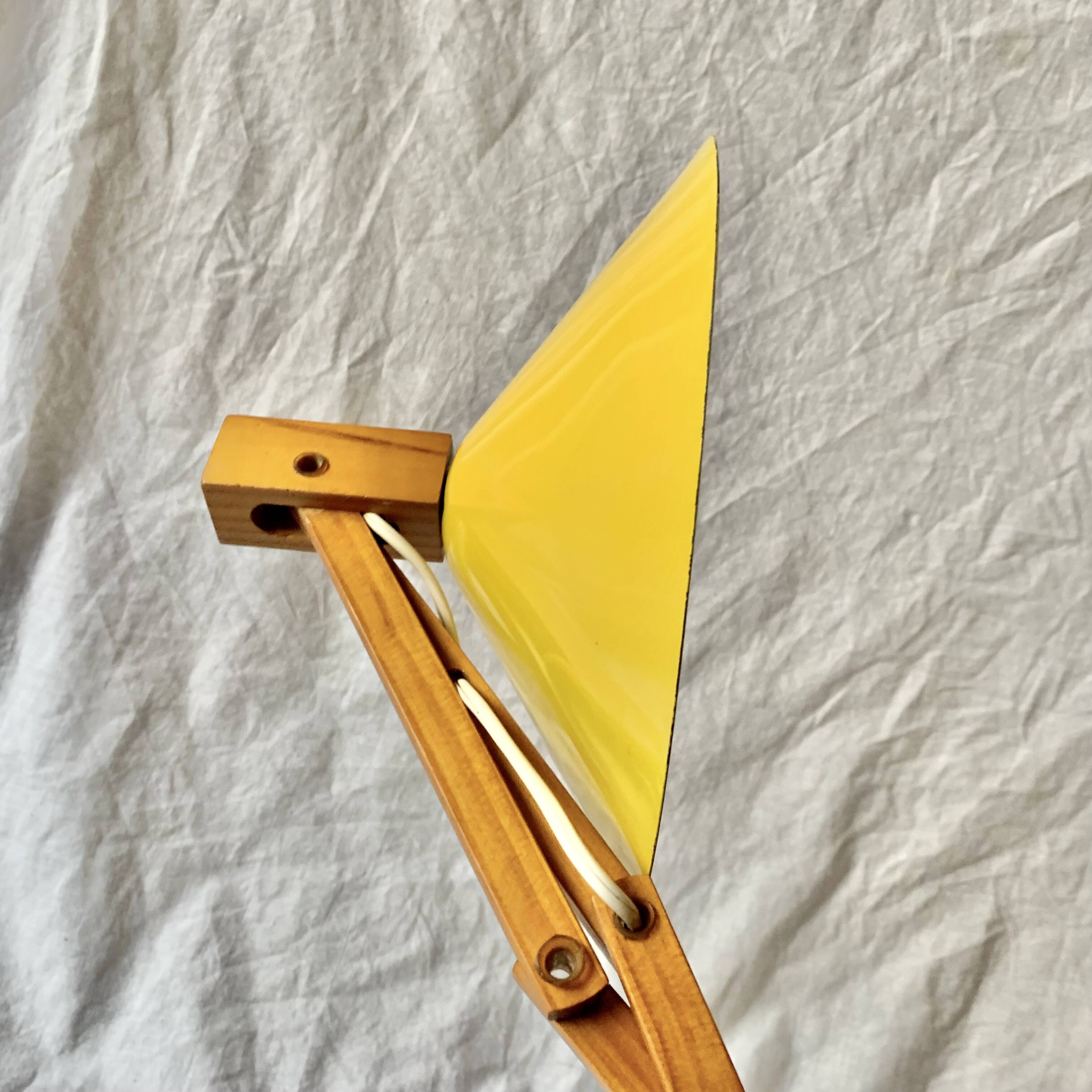 Lampe accordéon jaune vintage