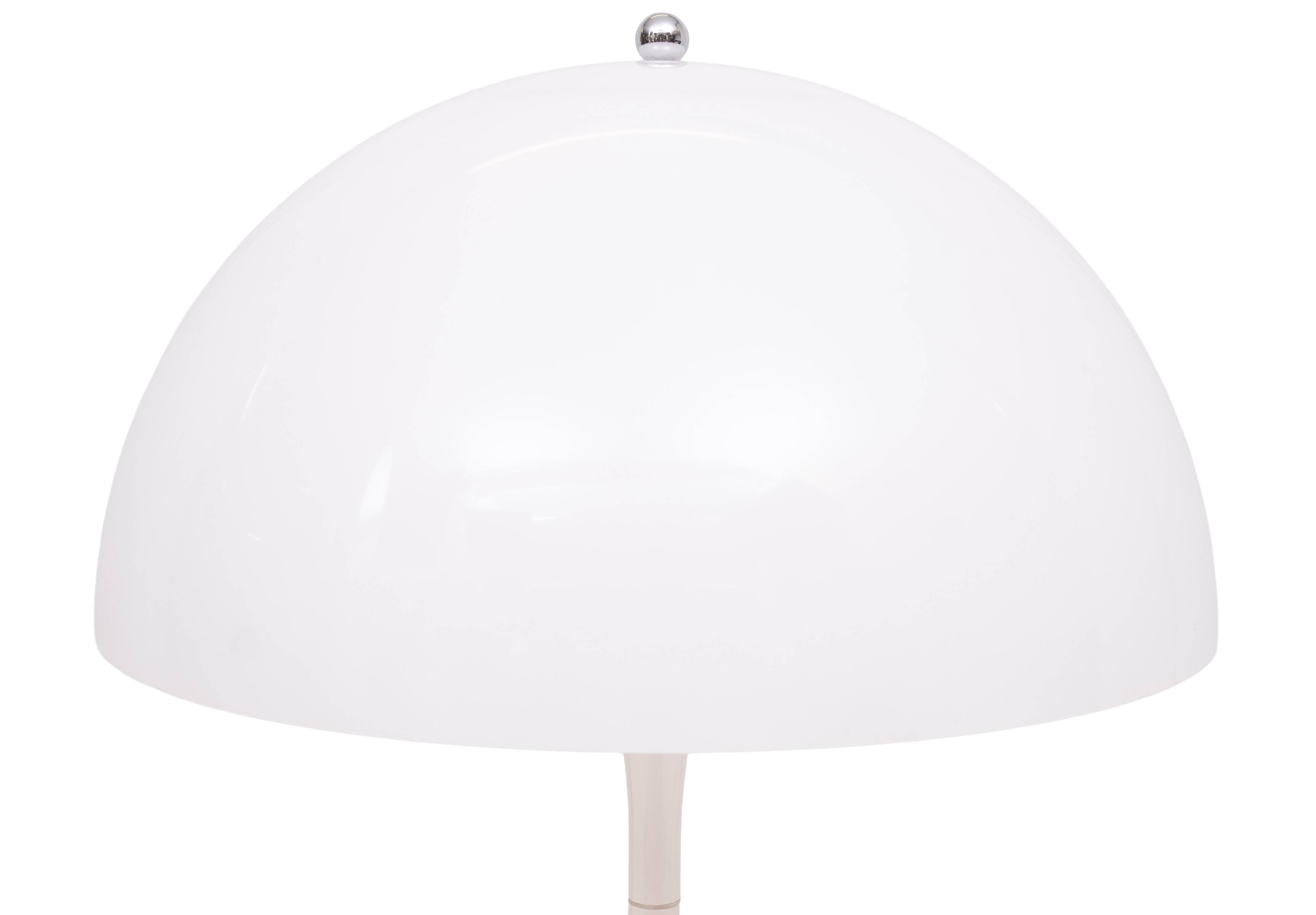 Iconic louis Poulsen Panthella Mushroom table lamp