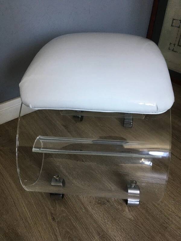 Banc roulant vintage en Lucite – Acrylique enroulé