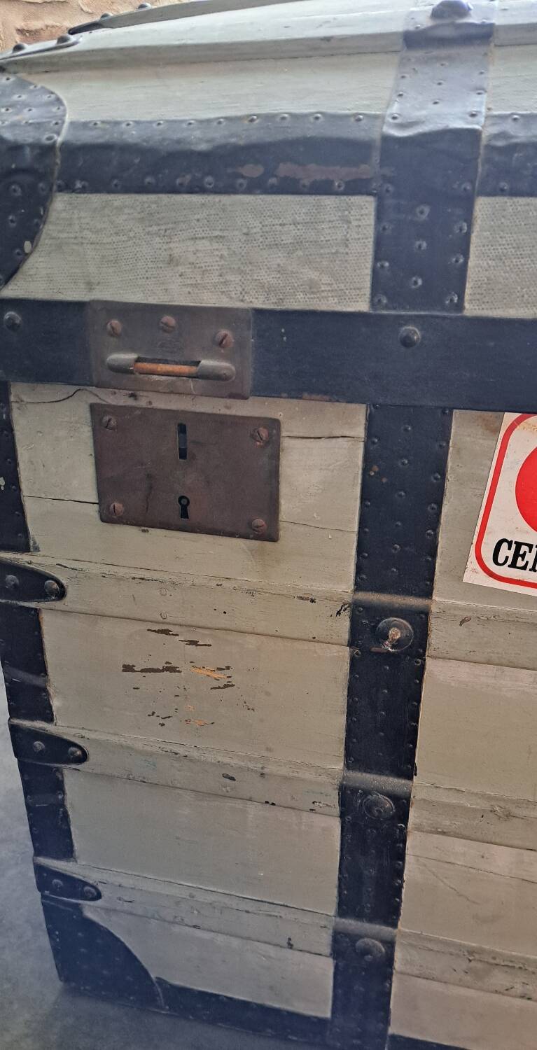 Trunk from your early 20th century