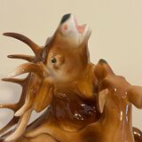 Hunting porcelain
