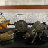 Cendrier mouche en laiton ancien