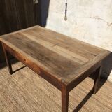 Farm table