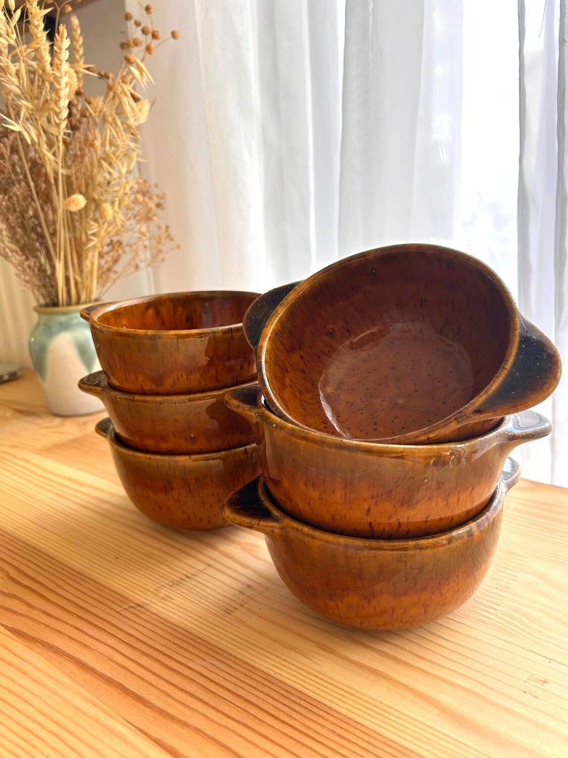 Ear bowls