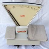 Old store scale
