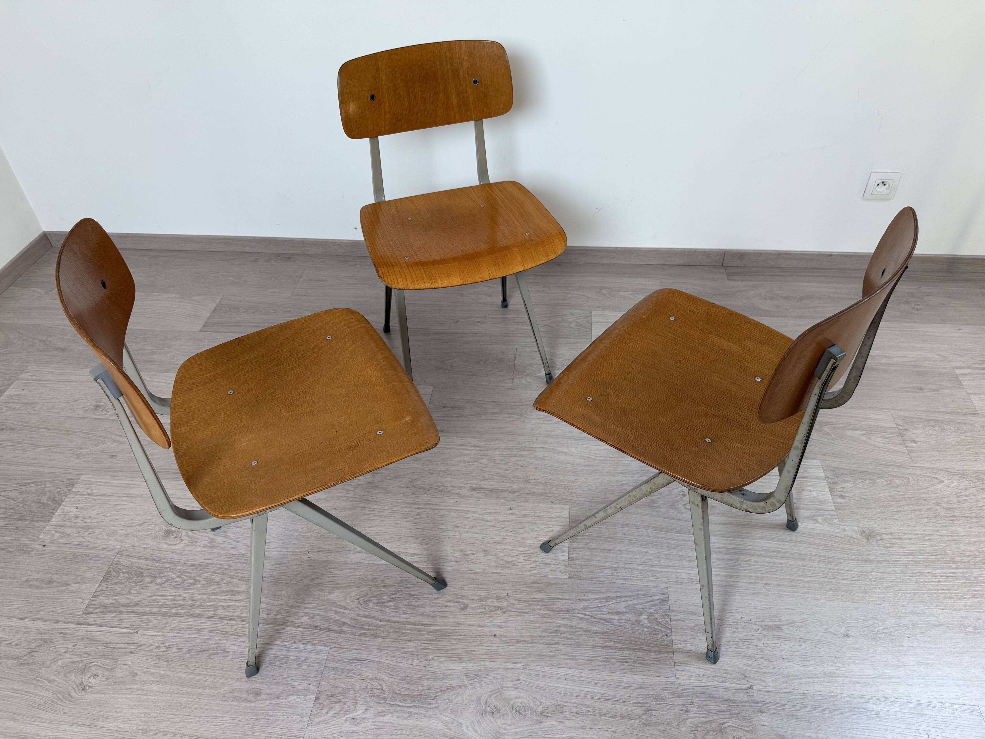 Set of 3 Friso Kramer chairs for Ahrend by Cirkel Result 60s 70s